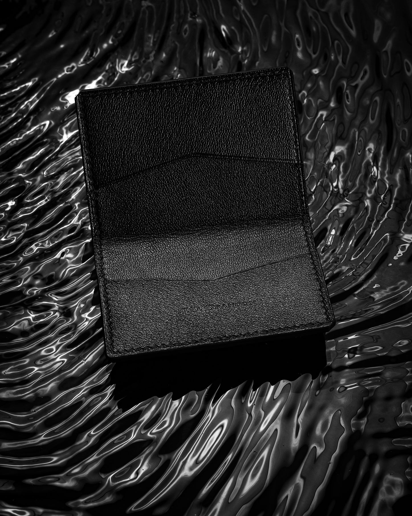 NOIR Bifold Cardholder